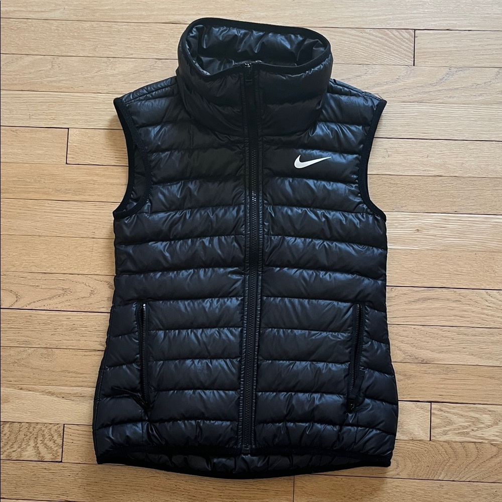 Nike Women’s Black Quilted Puffer Vest Down filled